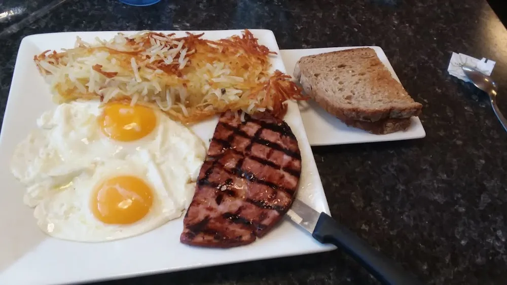 Eggs Ham & Hash Brown
